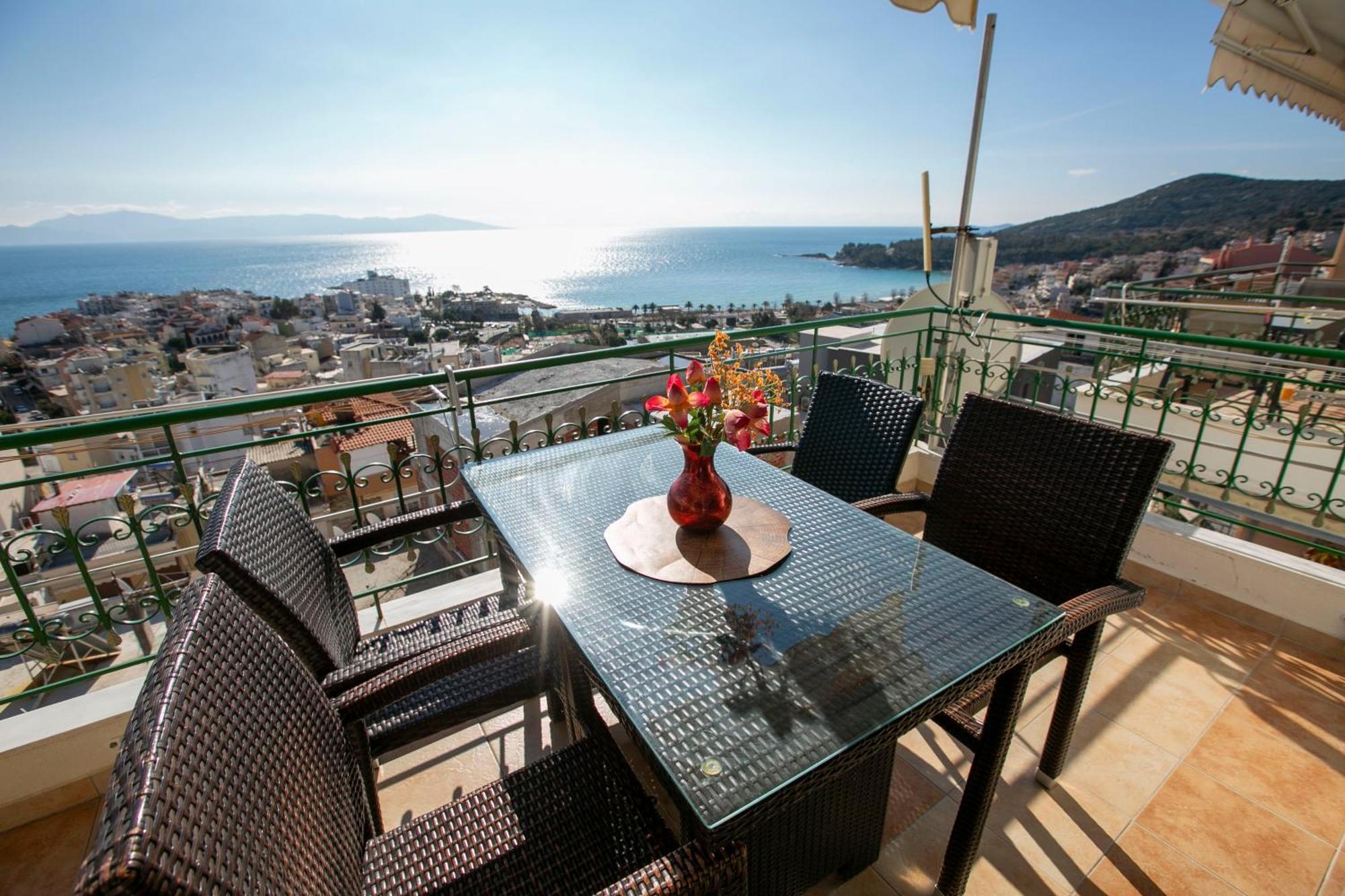 Blue Sky Appartment Kavala Buitenkant foto