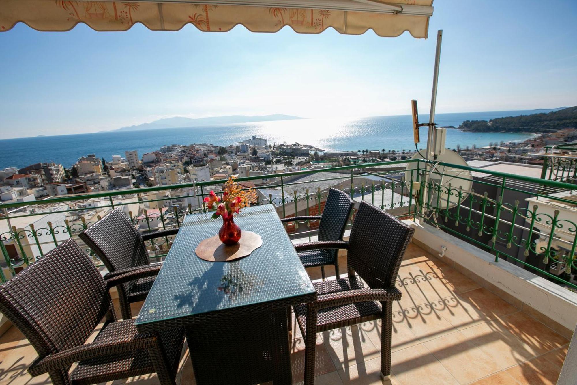 Blue Sky Appartment Kavala Buitenkant foto
